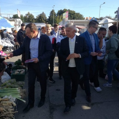 Marek Belka poparł Cezarego Olejniczaka